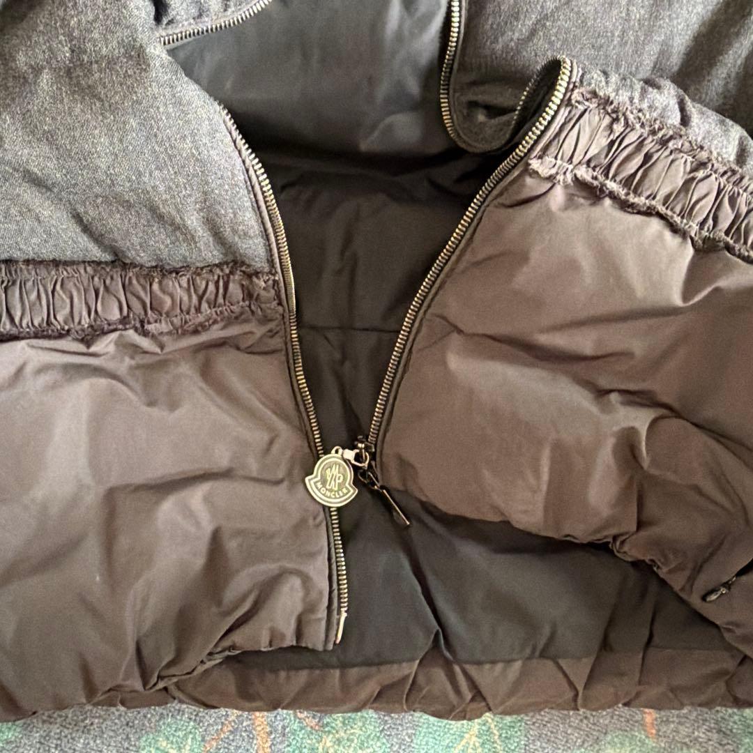 Moncler ダウンジャケット ダークグレー