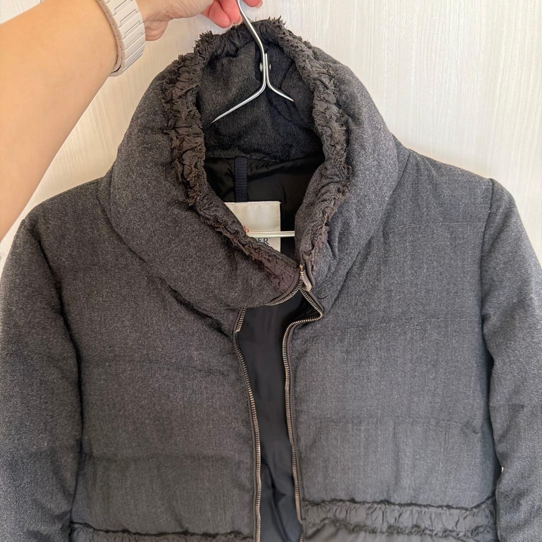 Moncler ダウンジャケット ダークグレー