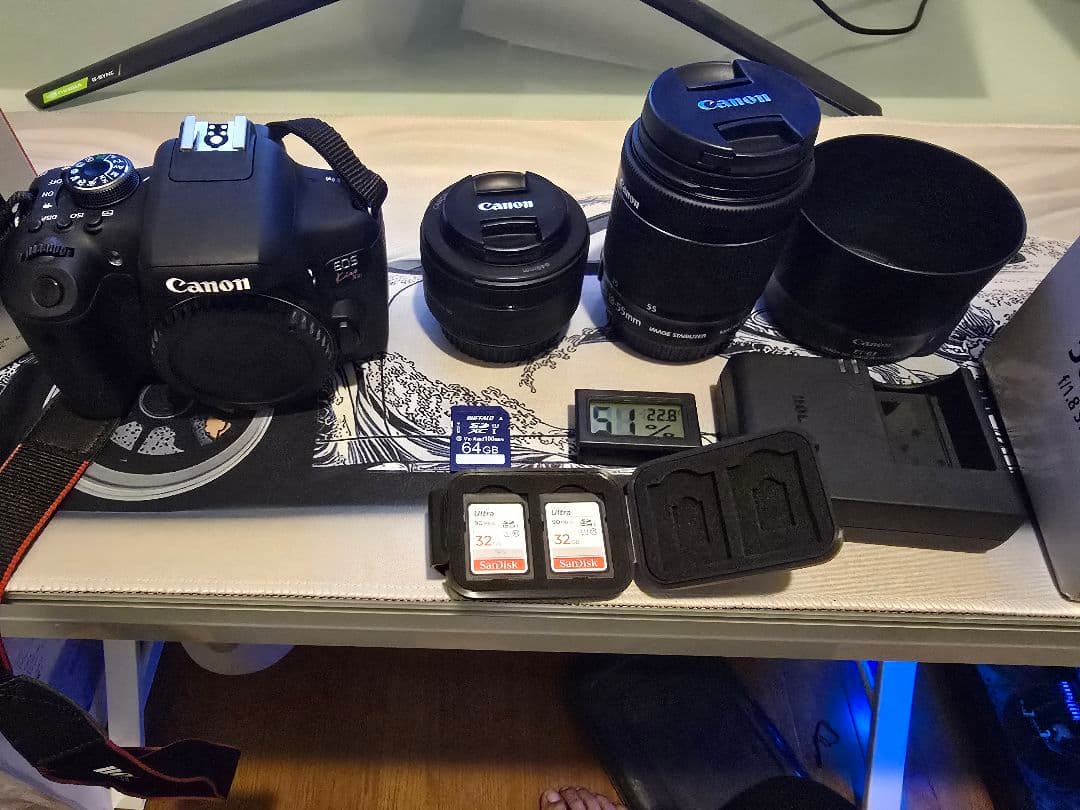 デジタルカメラ Canon EOS Kiss X8i + EF50mm F1.8 STM