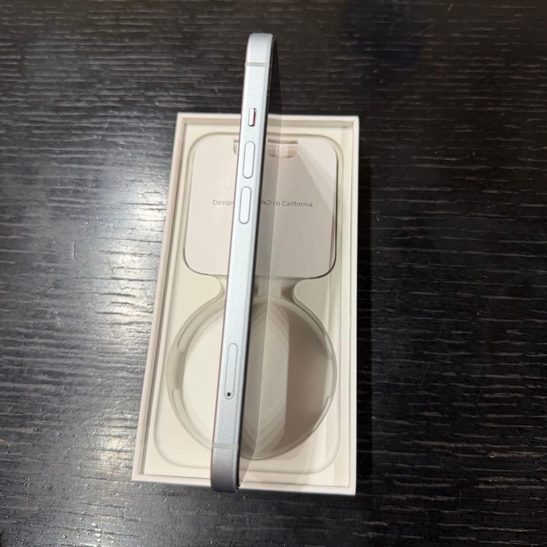 iPhone 15 128GB ブルー　美品 初期化済