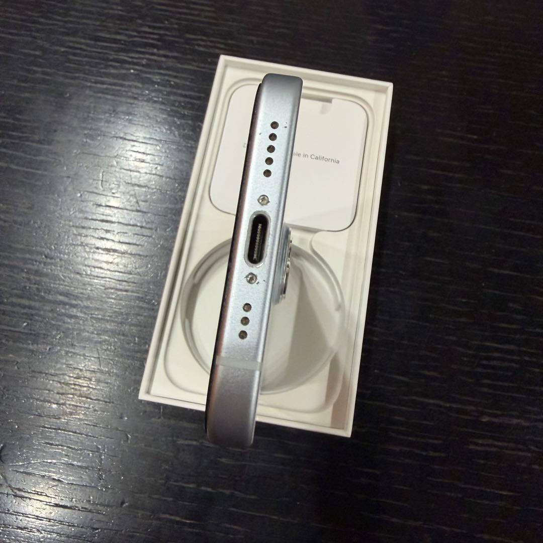 iPhone 15 128GB ブルー　美品 初期化済