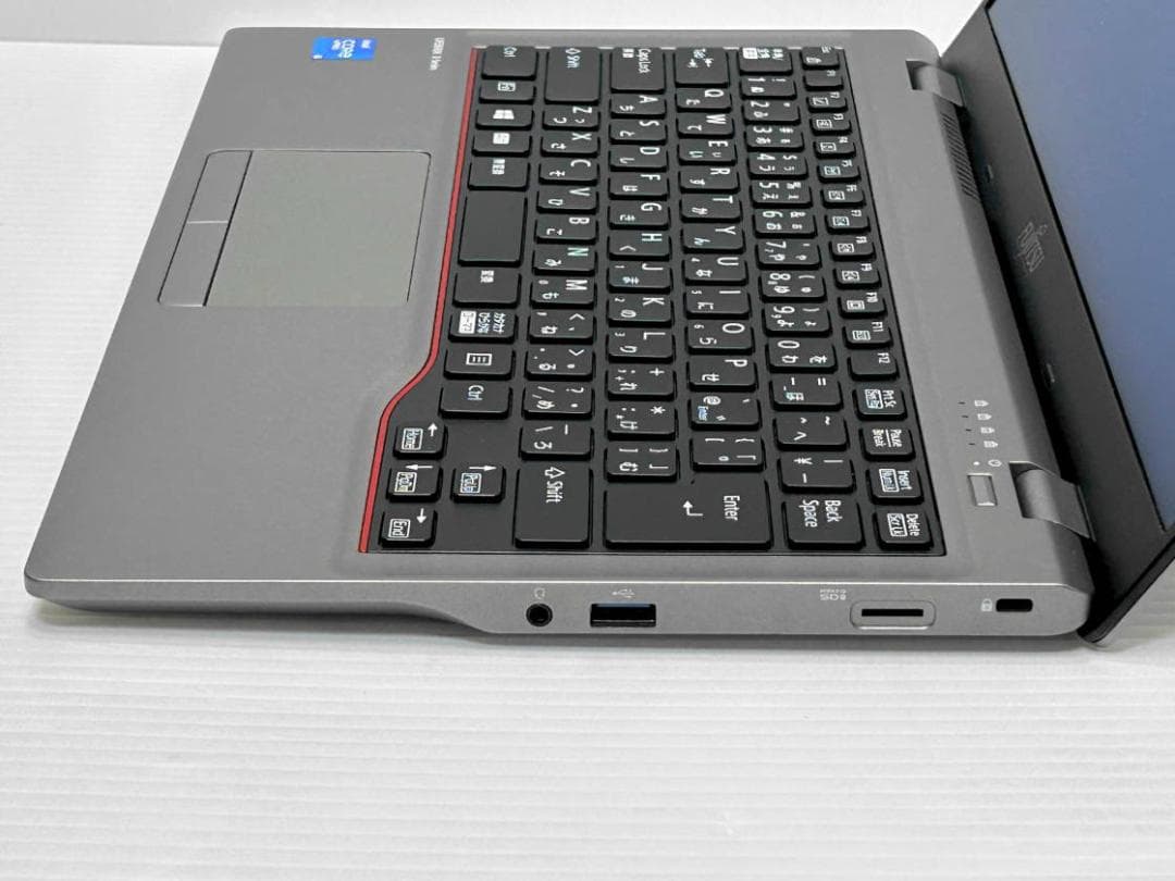 第11世代Core i5 LIFEBOOK U7411/F NVMe256G②
