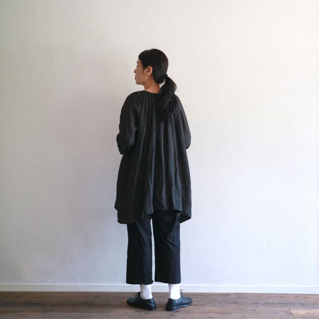 大幅値下げです✧Gauze# ホワイト ＆ブラック　バルーンスリーブ2枚セット