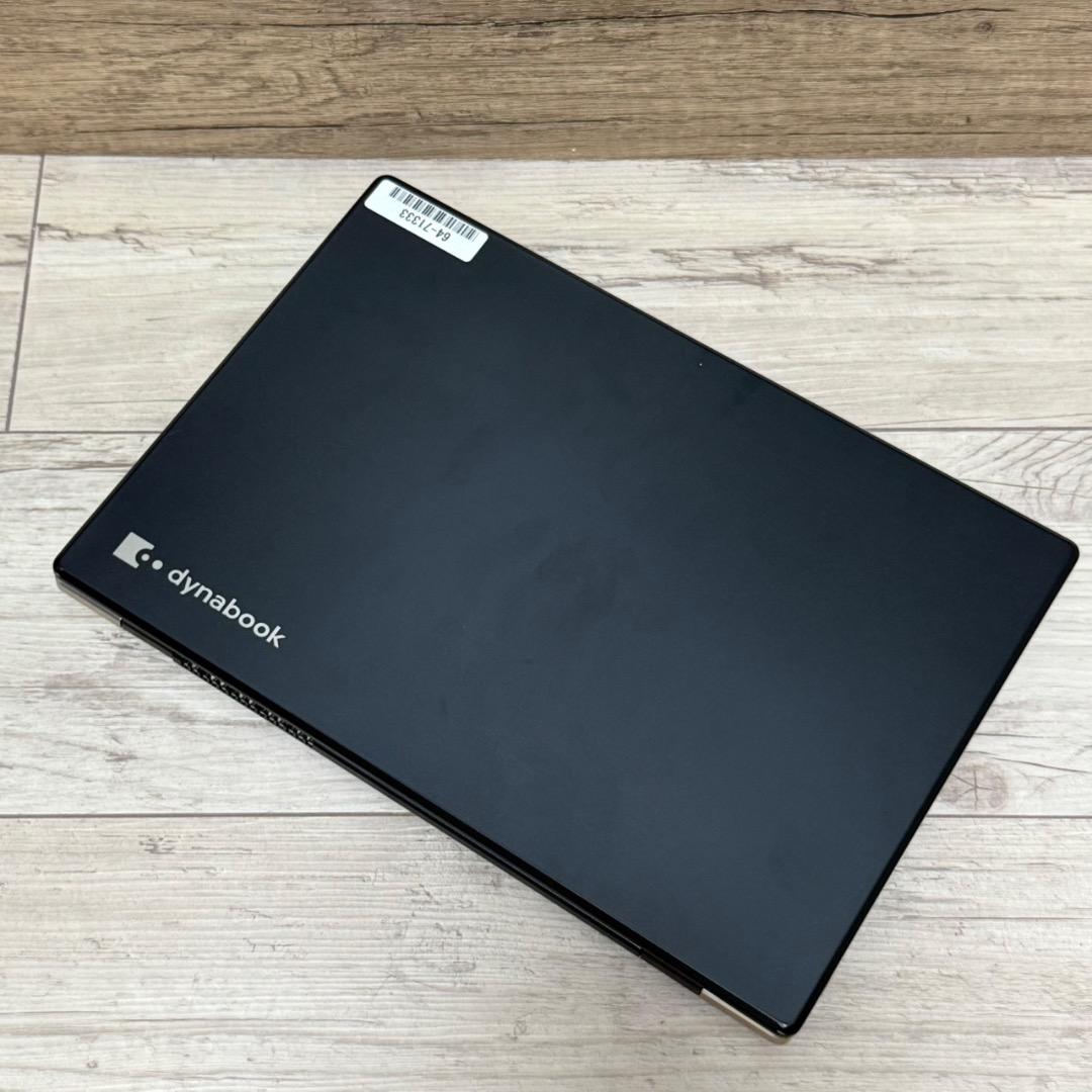 メルDynabook G83/FR Core i5 UHD Office