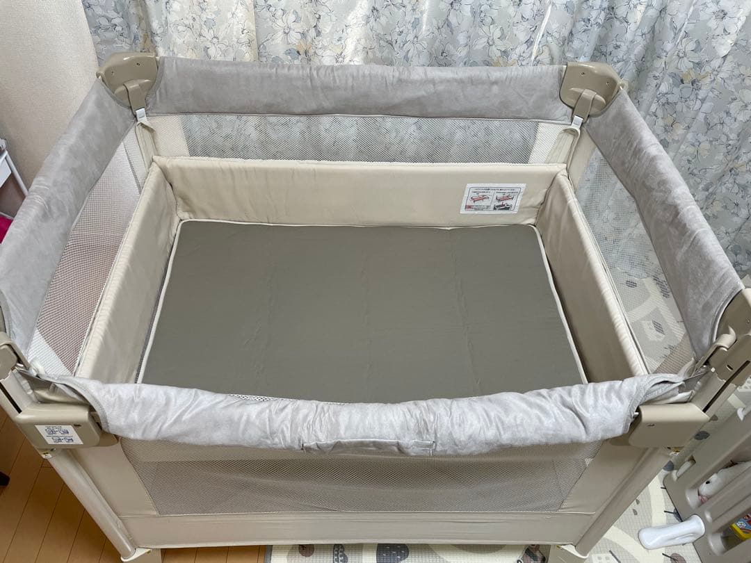 【アップリカ】ベビーベッド　ココネルエアープラス　ベージュ