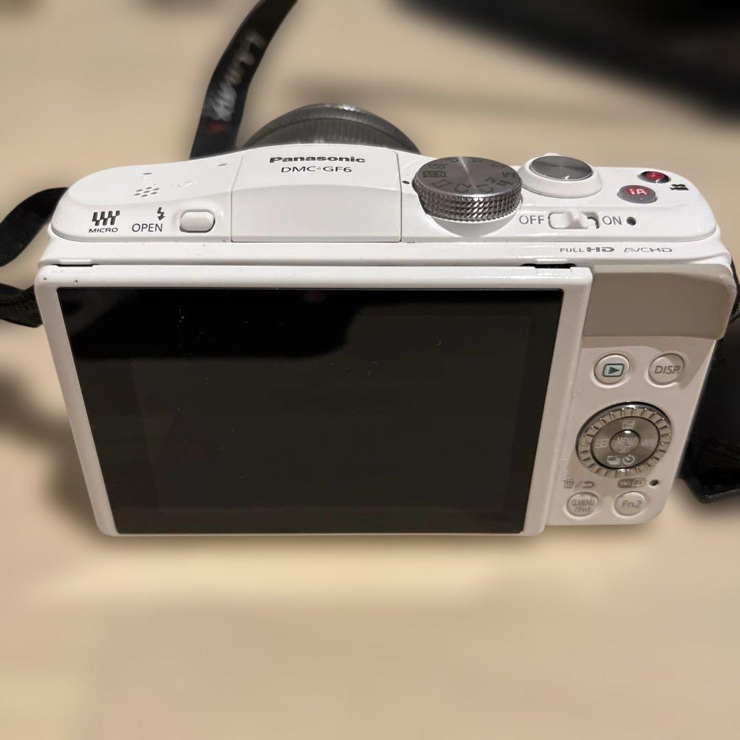 Panasonic DMC-GF6 ホワイト