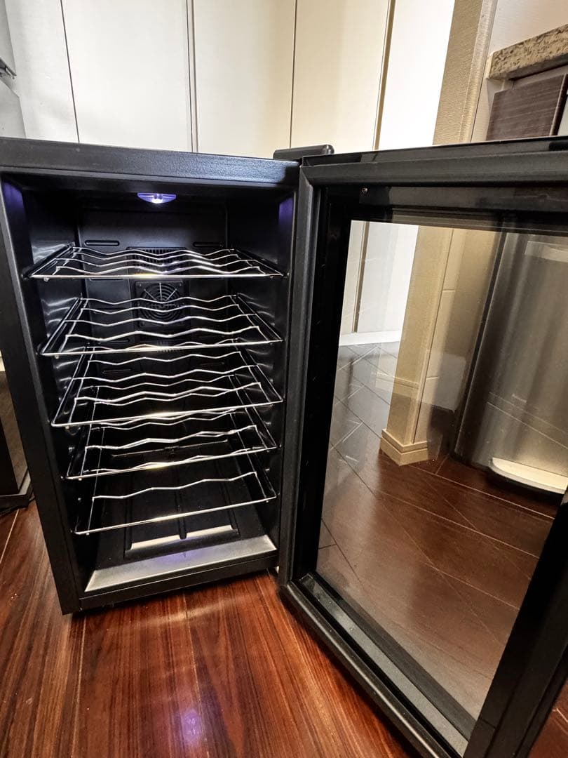 ottostyle.jp ワインセラー 【最大18本収納】 家庭用 ペルチェ方式