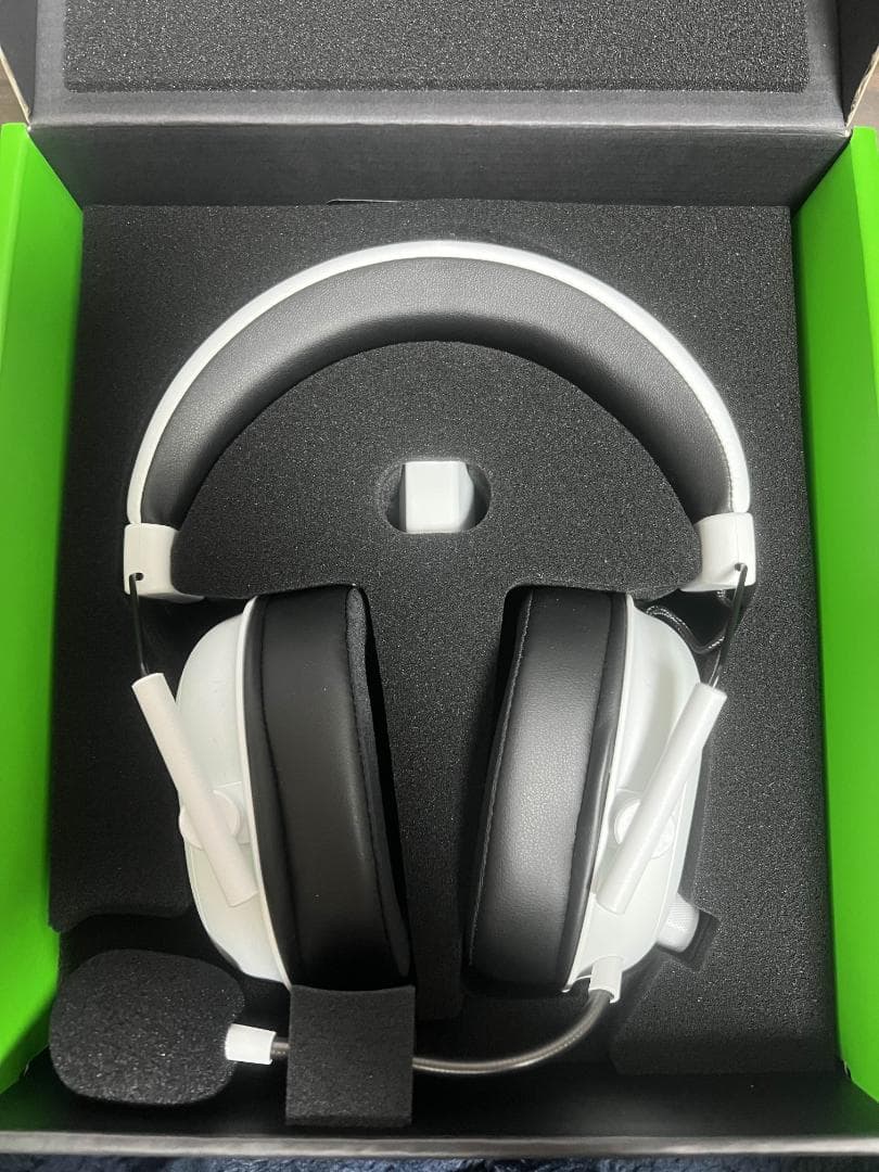 【ほぼ新品】Razer BlackShark V2 Hyperspeed