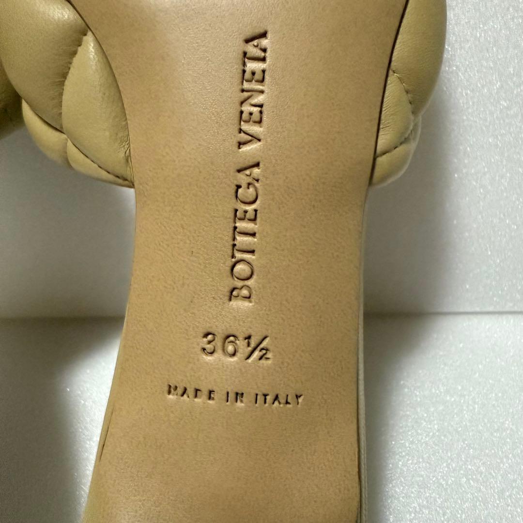 【極美品】ボッテガヴェネタ サンダル 36.5 パデッド ミュール ベージュ