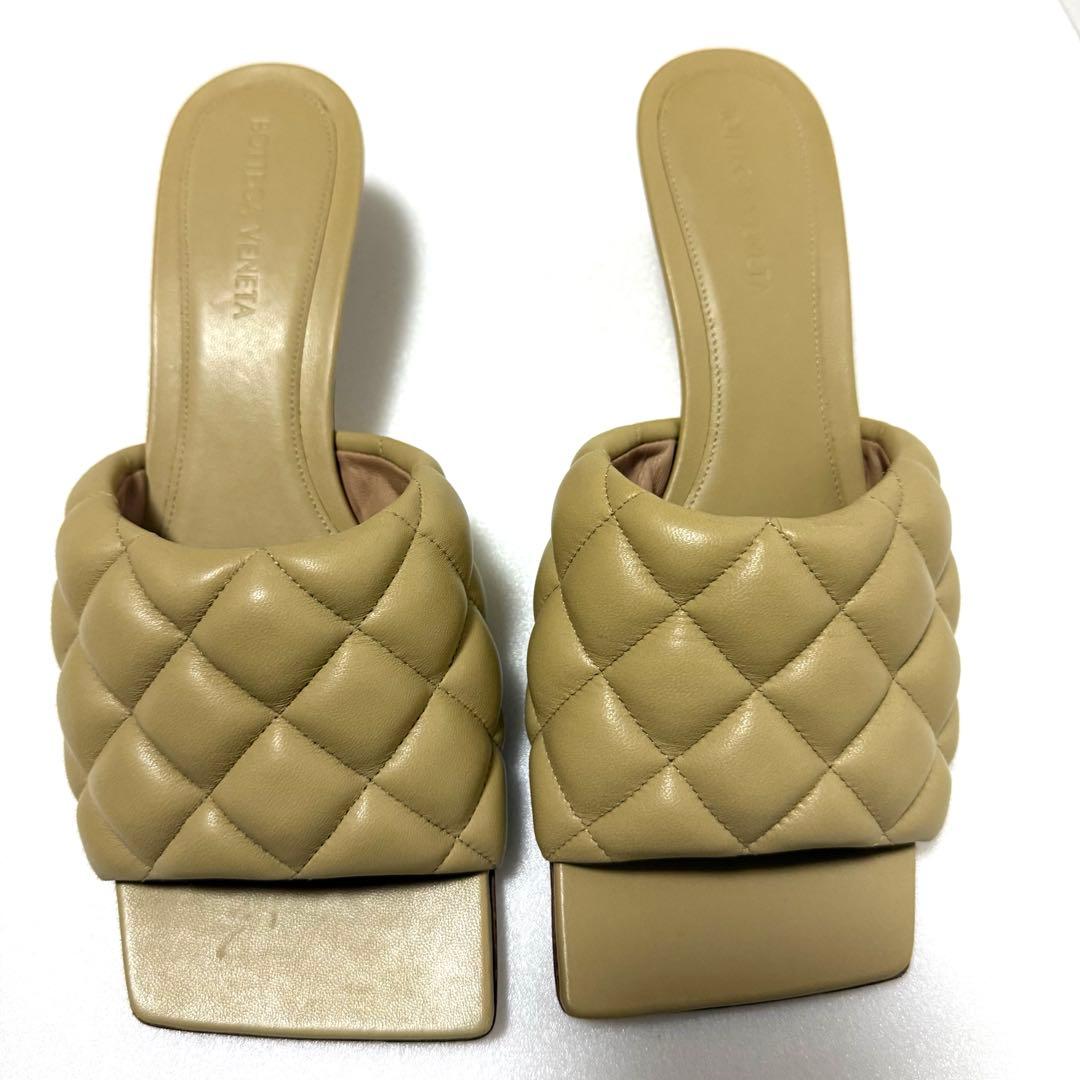 【極美品】ボッテガヴェネタ サンダル 36.5 パデッド ミュール ベージュ