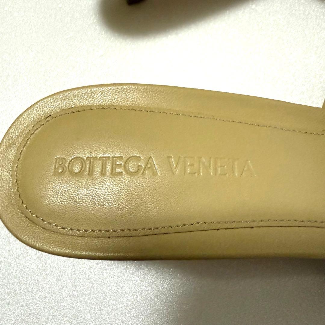 【極美品】ボッテガヴェネタ サンダル 36.5 パデッド ミュール ベージュ
