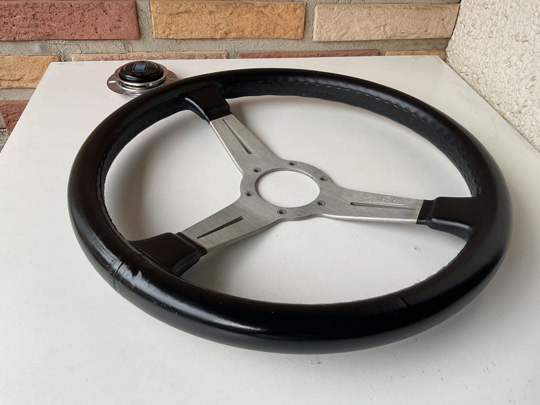 ナルデイ　ステアリングホイール　　クラッシックタイプ