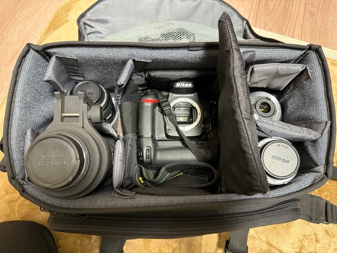 Nikon D7000一眼レフカメラ マイクロSDカード128GB付属