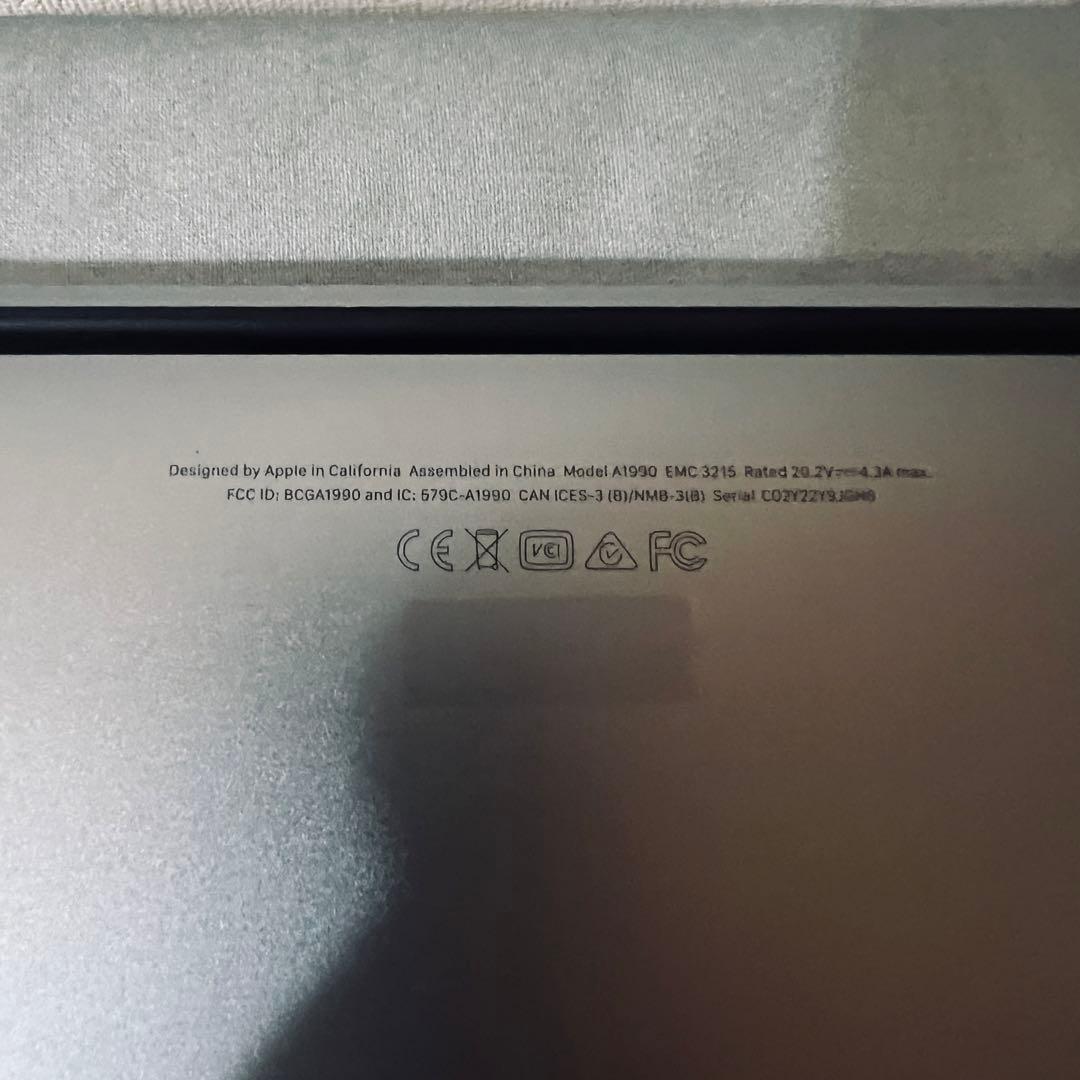 【高性能！】MacBook Pro 2018 16GB 512GB 15インチ