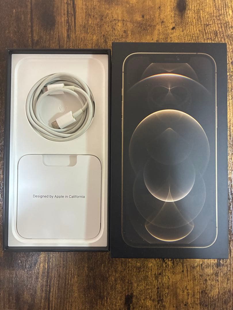 【美品】Apple iPhone 12 Pro Max 512GB SIMフリー