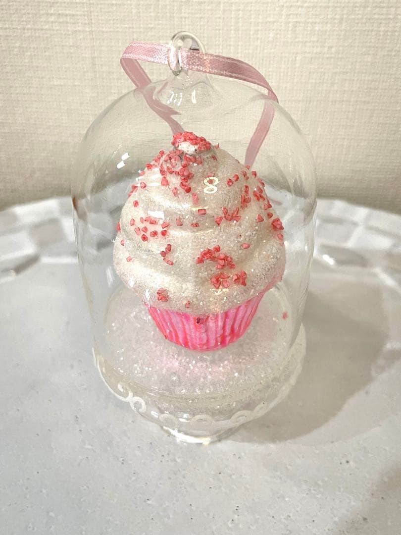 ガラスオーナメント　カップケーキ