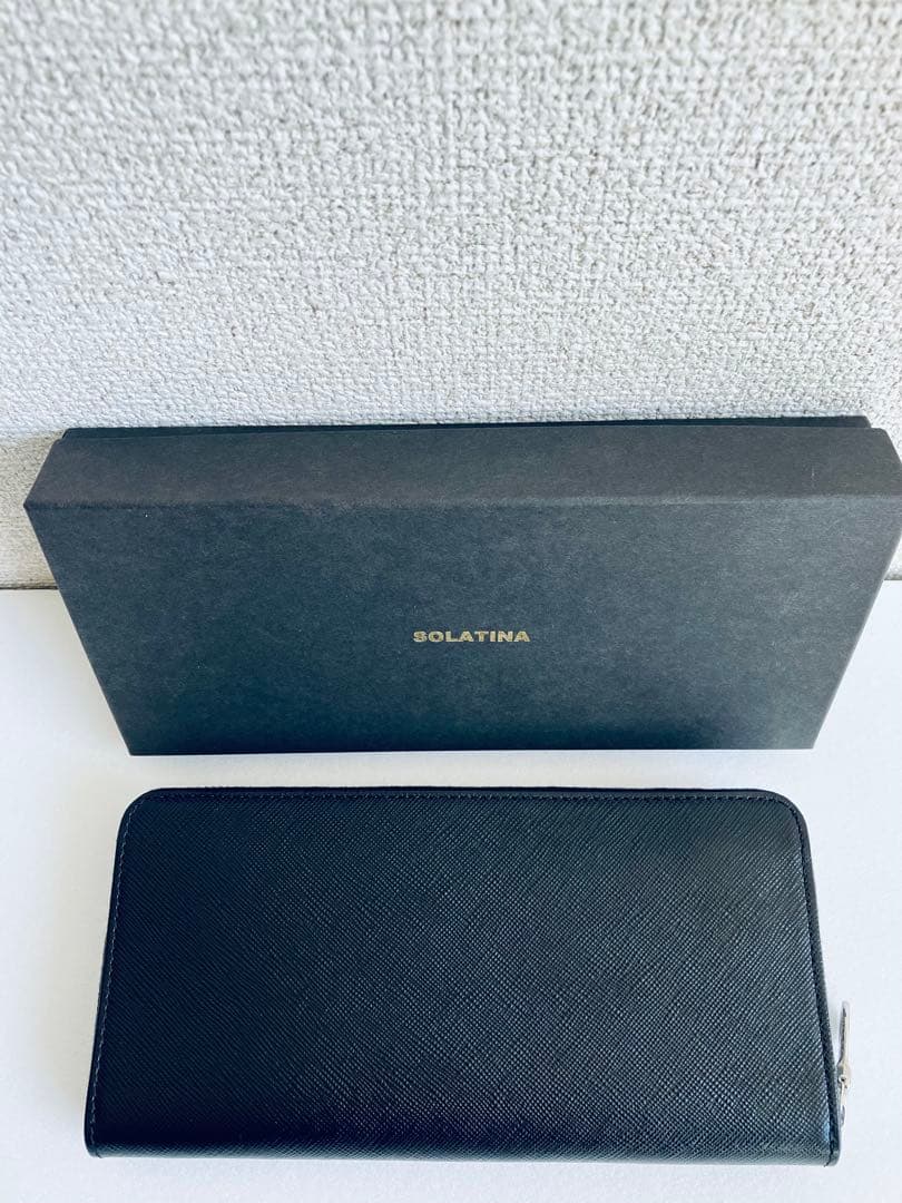 新品未使用　長財布　ラウンドウォレット　ソラチナ　サフィアーノ　黒　ブラック