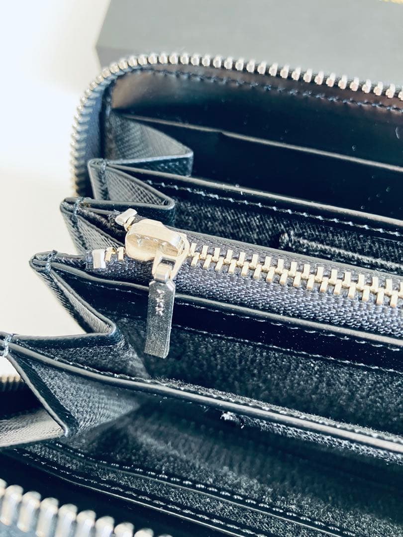 新品未使用　長財布　ラウンドウォレット　ソラチナ　サフィアーノ　黒　ブラック