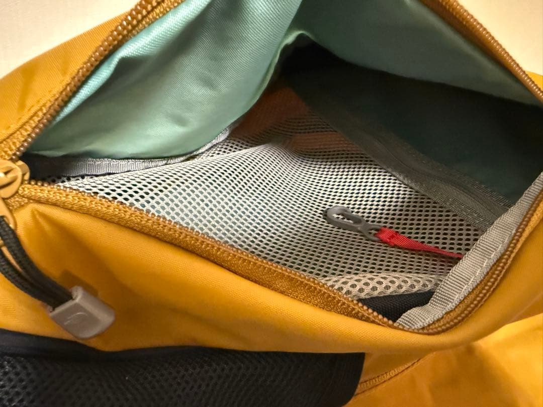 ノースフェイス ラウンディ キッズ リュック　ゴールデンブラウン