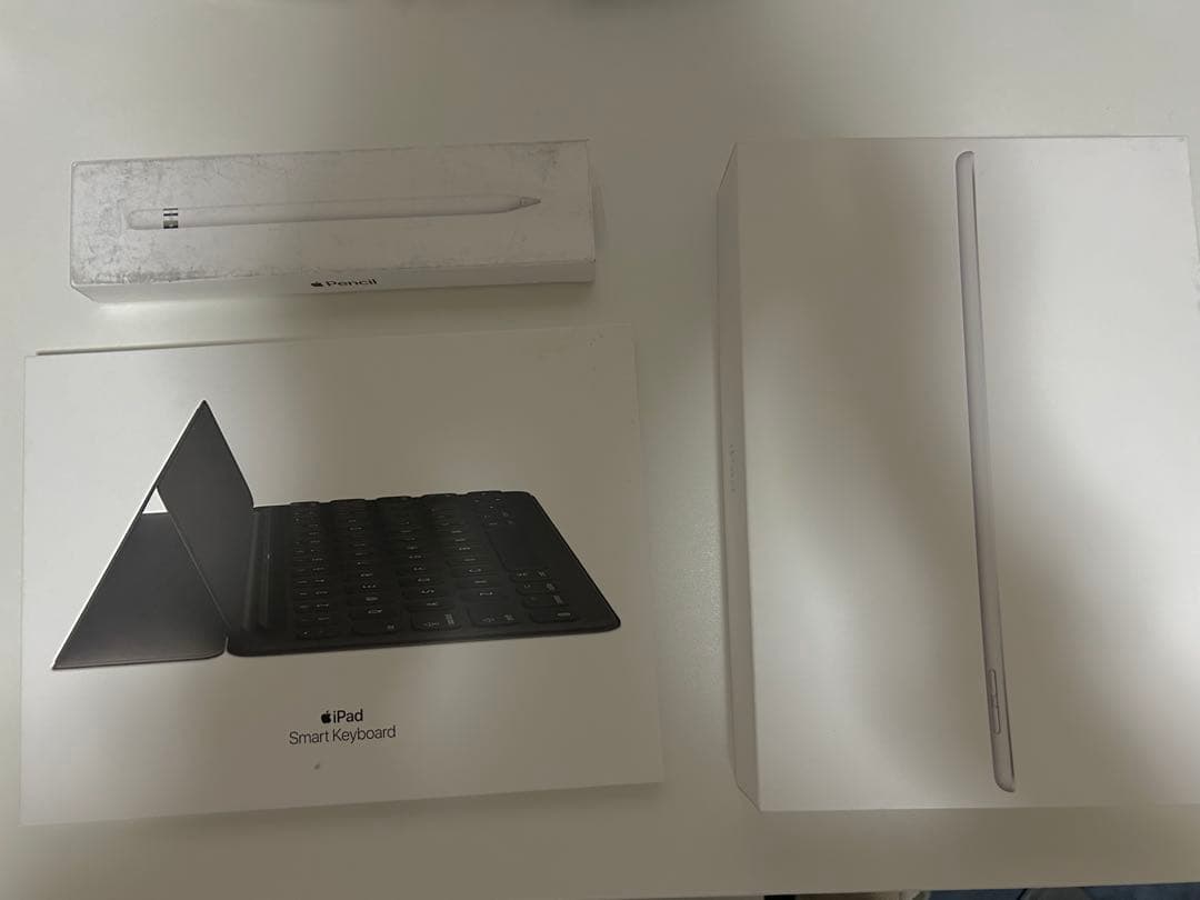 iPad第8世代 128GB アップルペンシル smart keyboard