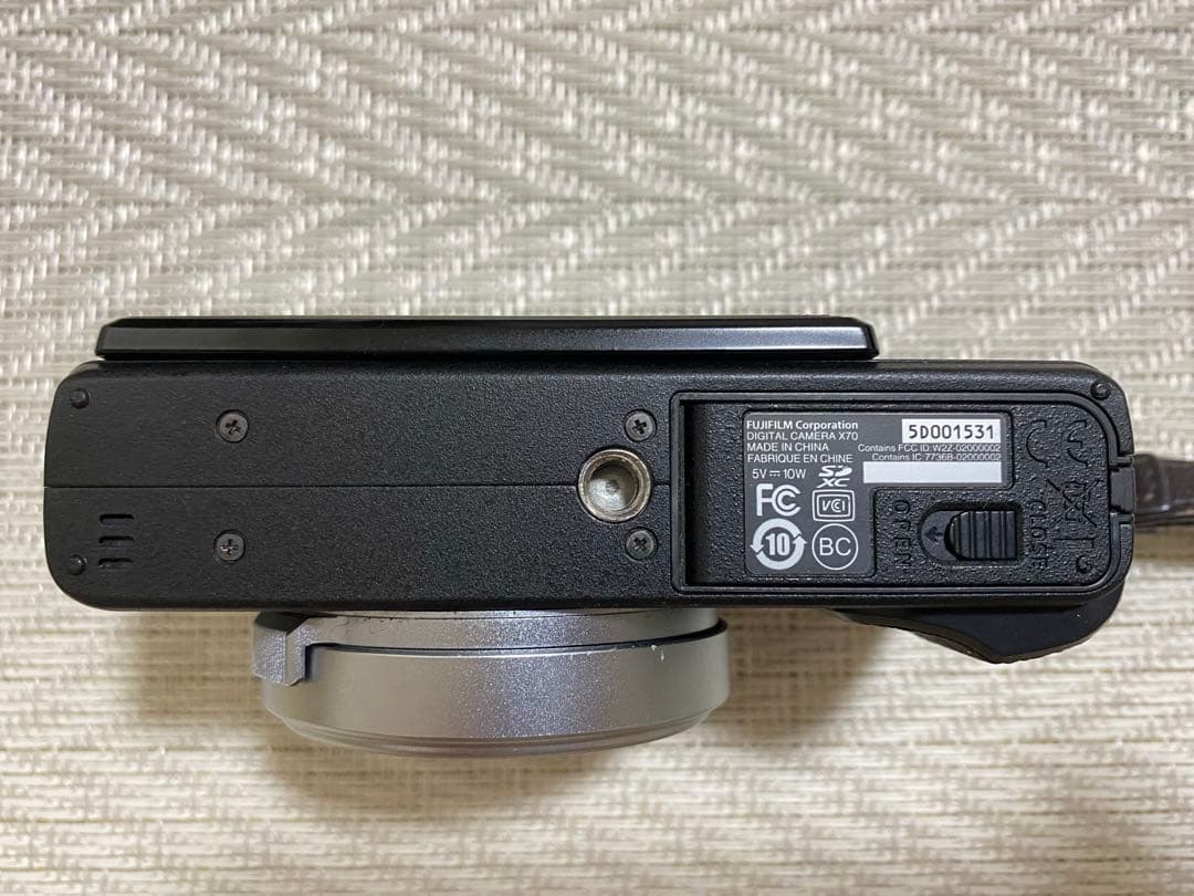 【純正カバー付】 富士フイルム Fujifilm X70 デジタルカメラ