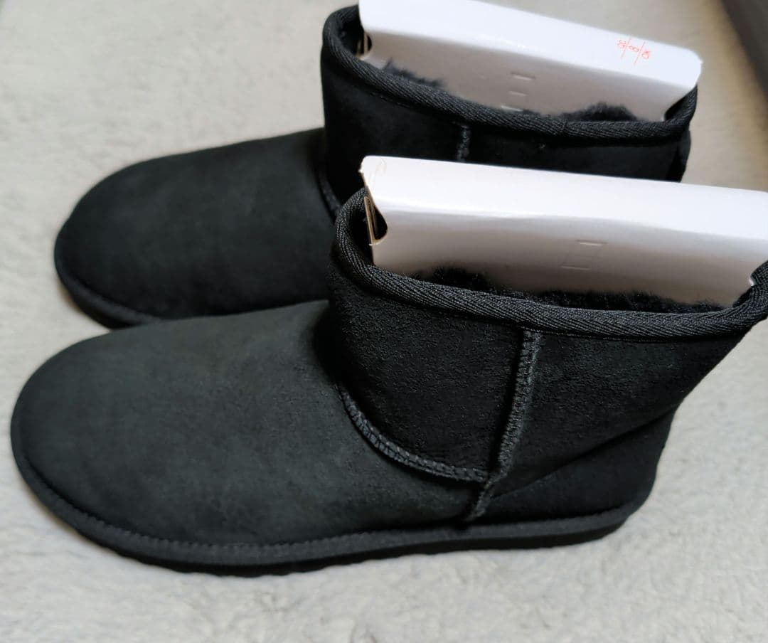 ＵＧＧ ムートンブーツ Classic Mini II