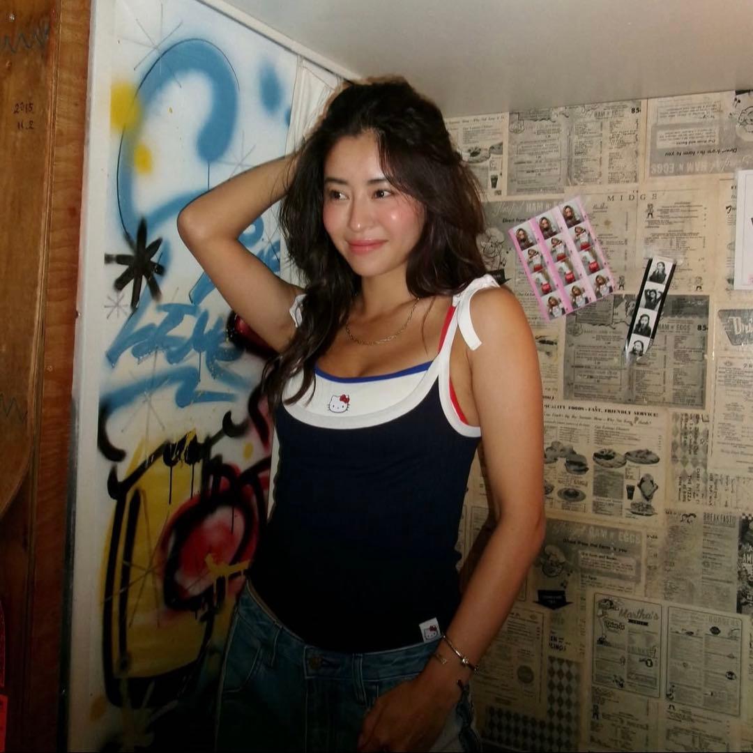 トップス SanrioxALEXIASTAM ShoulderRibbonCamisole