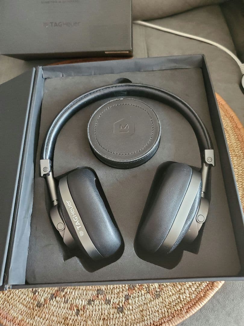 Master & Dynamic MW60 (TAG Heuerコラボ限定品)