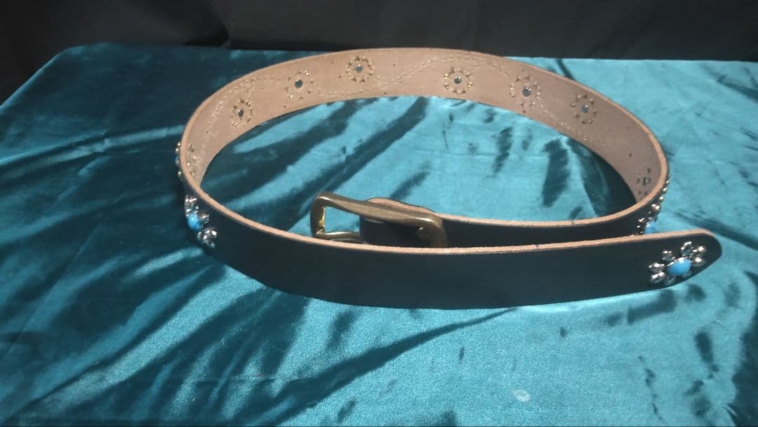 昭南ベンズレザーツタ&フラワースタッズベルト　タイプB　ターコイズ