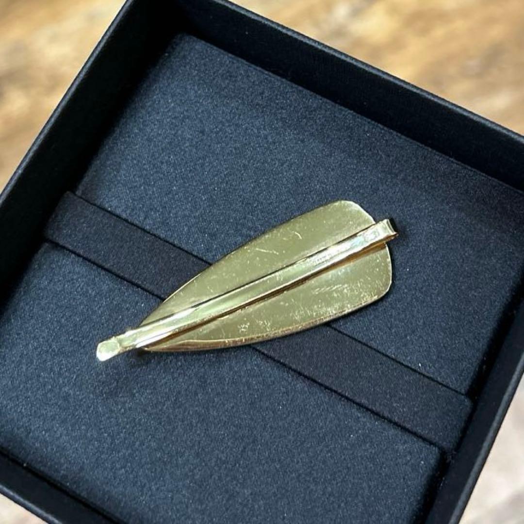 MIU MIU ミュウミュウ エナメルメタル ヘアクリップ ヘアピン