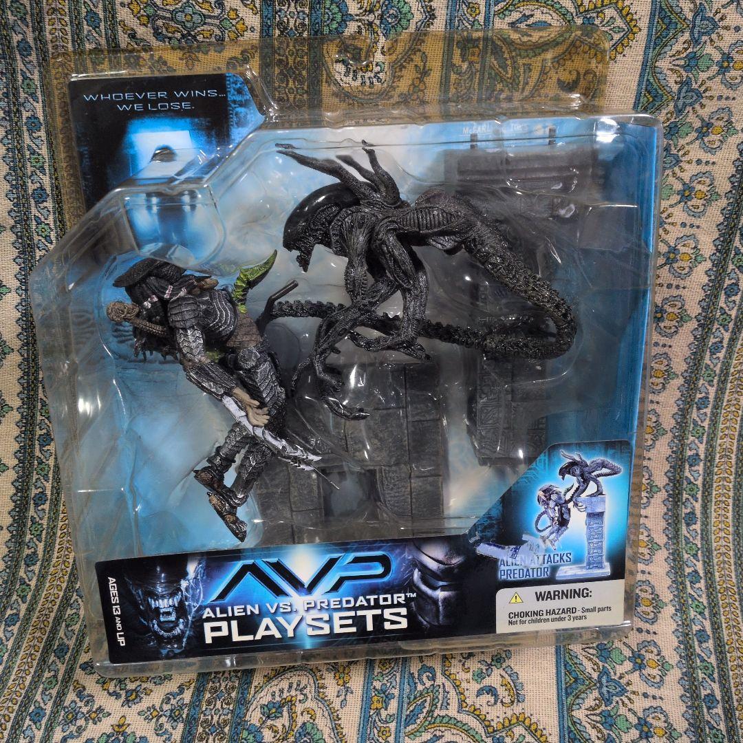 ポチ　マクファーレントイズ AVP エイリアンVSプレデター