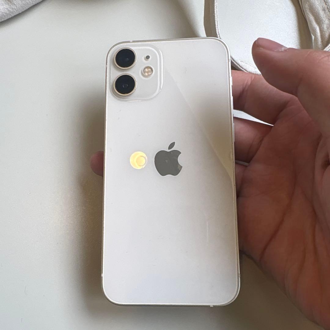 Apple iPhone 12mini64GB ひび割れあり