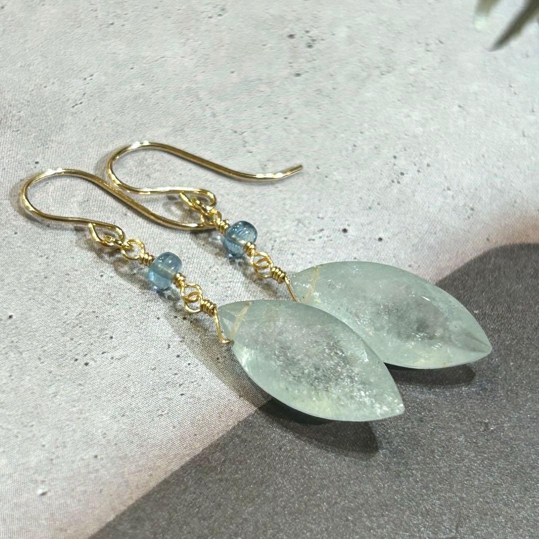 専用✳︎ 希少✳︎大粒シンデレラアクアマリン　14kgf　天然石ピアス/イヤリング