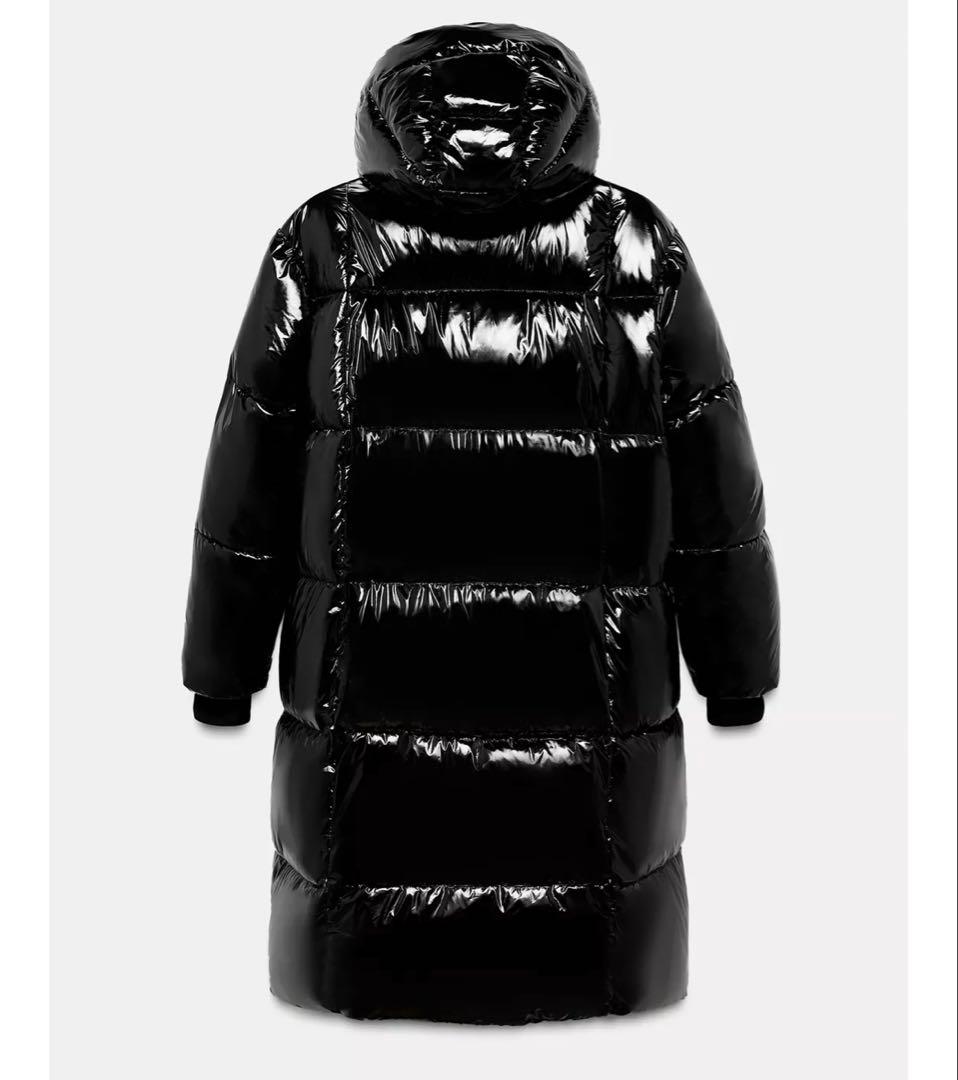 h*様 タグ付き新品★ZARAのシャイニーロングアノラック★Sサイズ★ブラック色