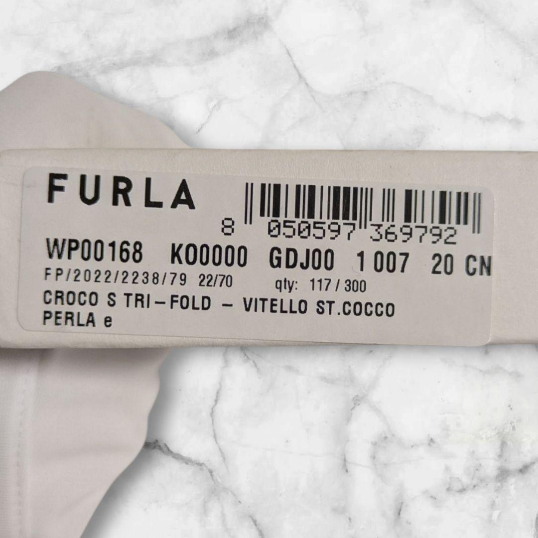 【新品未使用✨️】箱つき FURLA 本革 名刺入れカード入れ ブラックシンプル