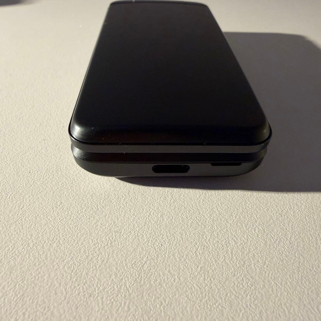 【SIMフリー】DIGNOケータイ4 202KC 卓上ホルダーセット