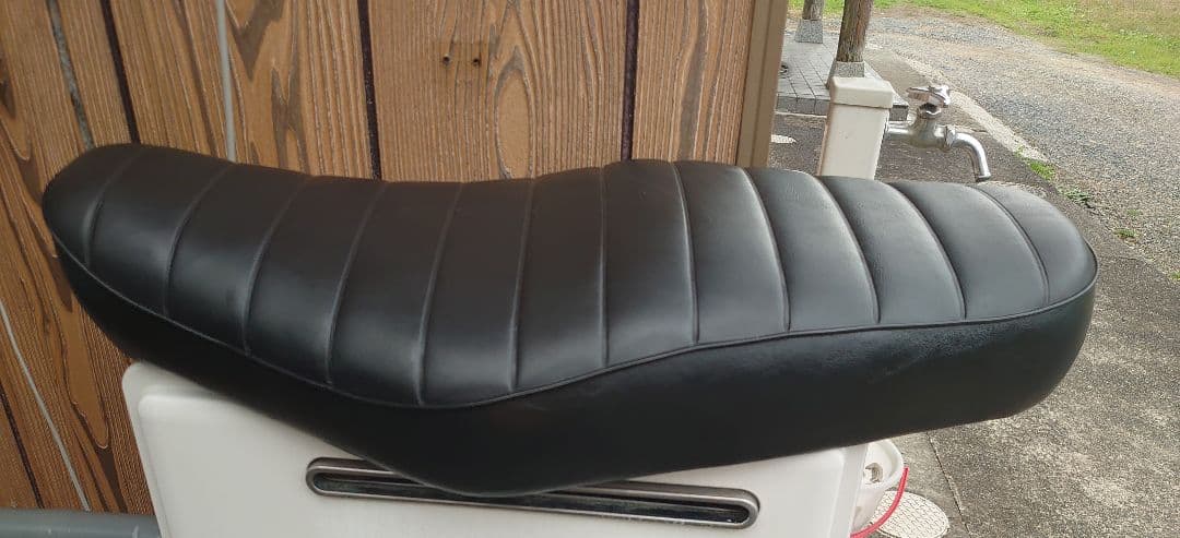 w650 純正シート　カワサキ　早い者勝ち