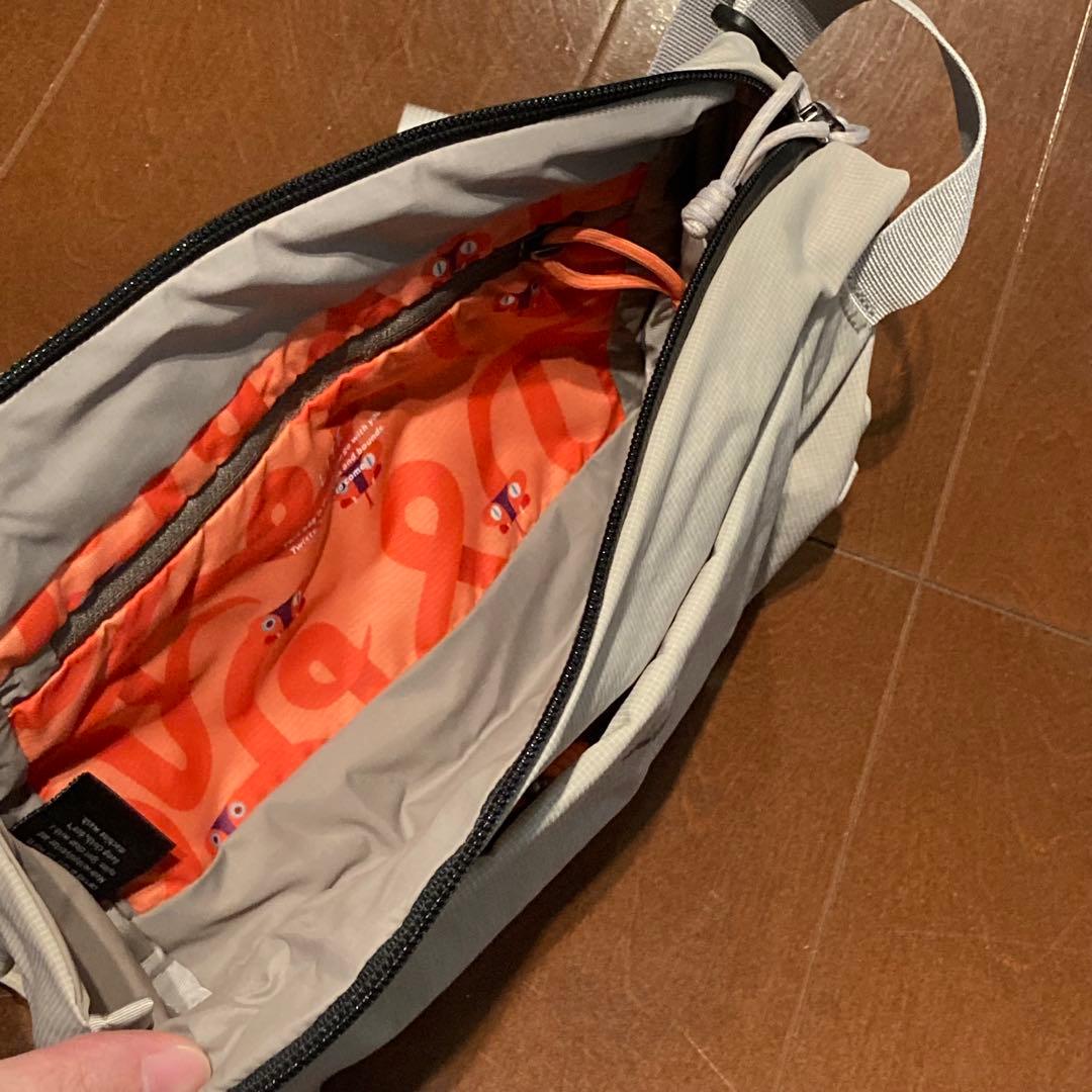 限定bellroy Lite Sling LunarNewYearEdition