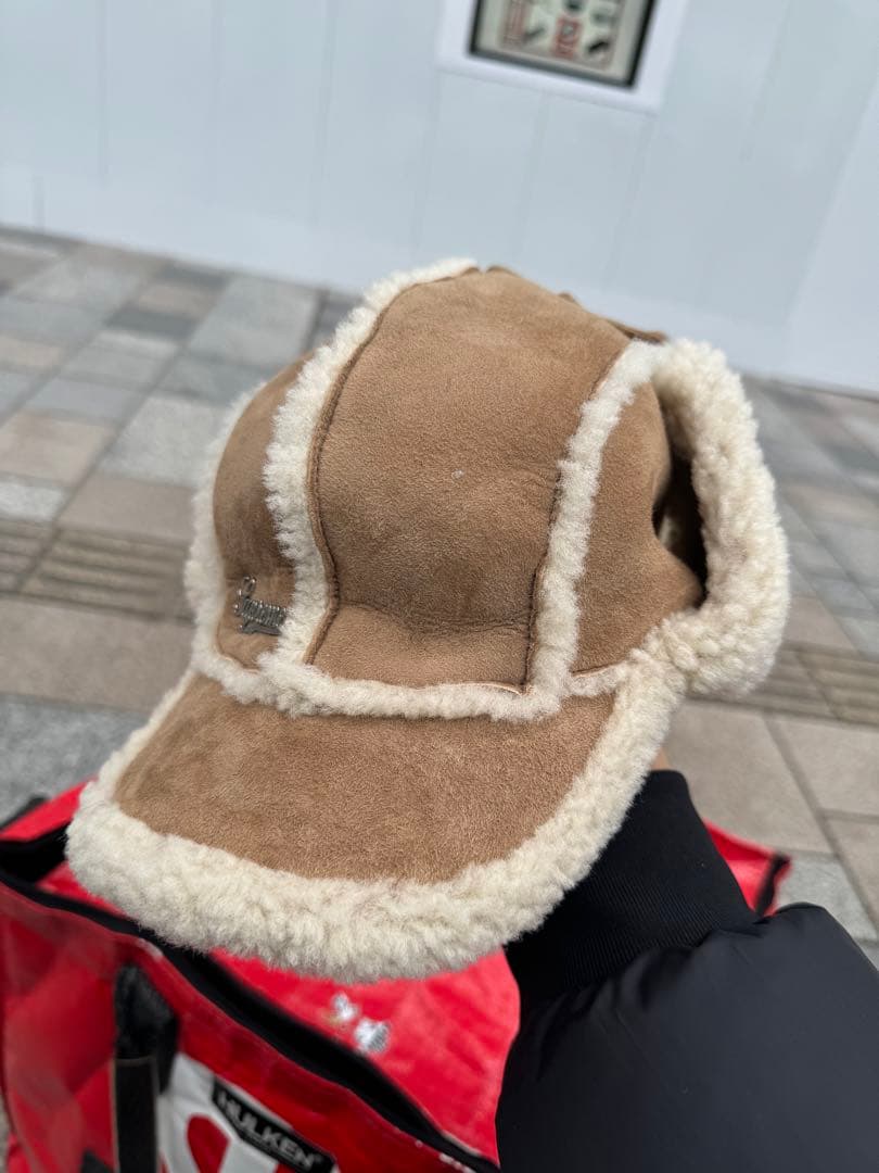 最安値Supreme Shearling Lined Earflap Cap
