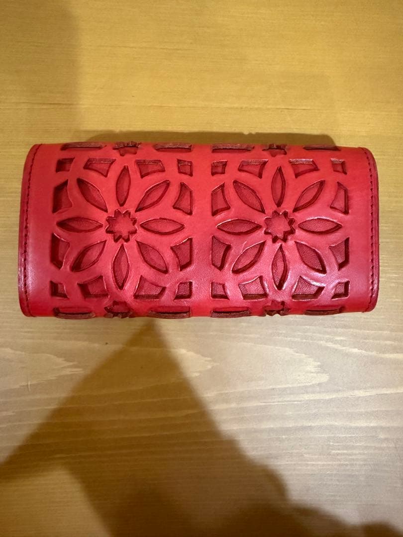 genten レザー カットワーク キーケース レッド 牛革