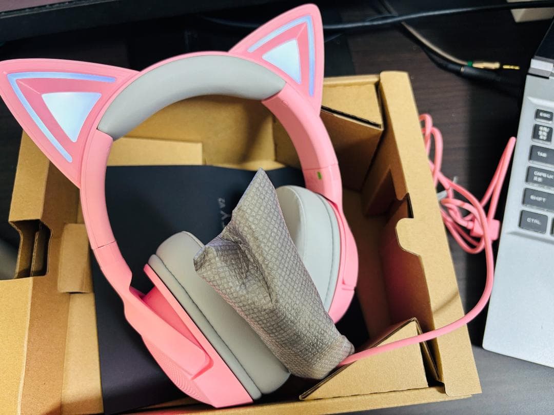 【新古品】Kraken Kitty V2 USBヘッドホン 猫耳ピンク ライト有