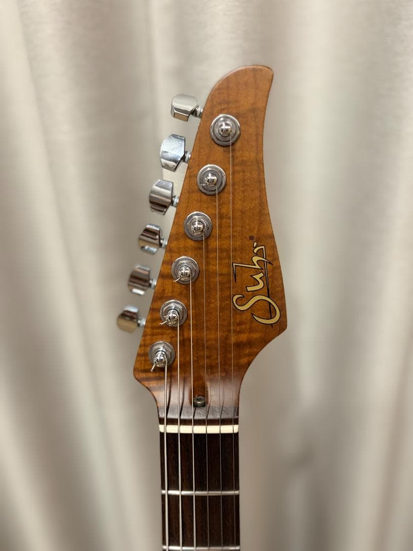 ギター Suhr Classic Antique Roasted Flame Maple