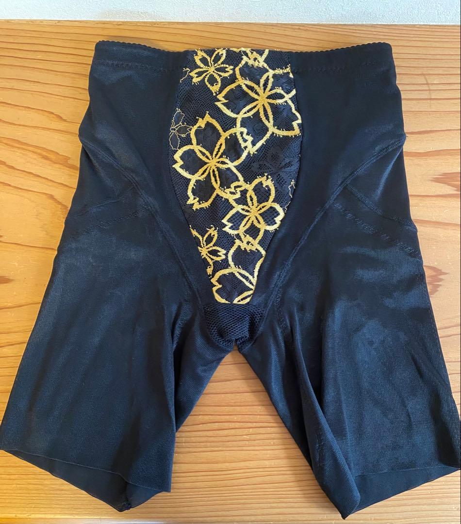 chiari MARUKO サクラ 黒 補正下着4点セット