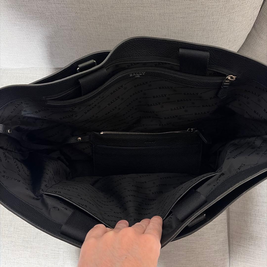 BALLY ブラック レザートートバッグ