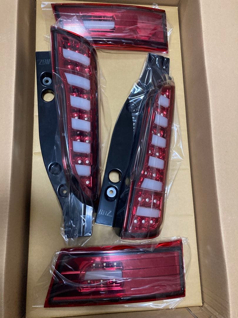 スペーシア　社外テールランプ　ライツ　新品