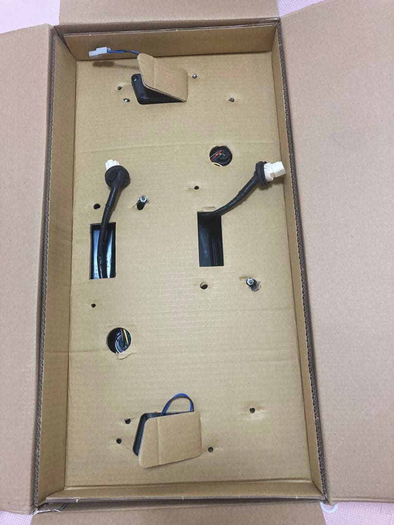 スペーシア　社外テールランプ　ライツ　新品