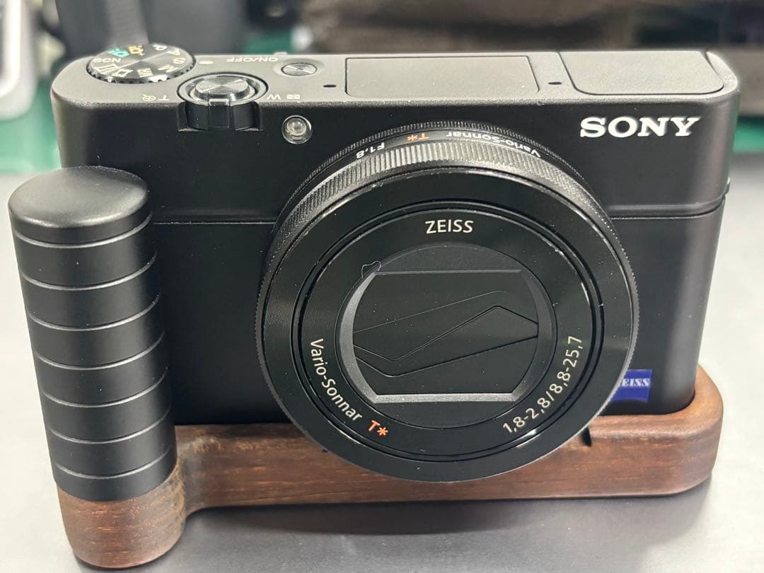 Cyber-shot RX100III（サイバーショット）DSC-RX100M3