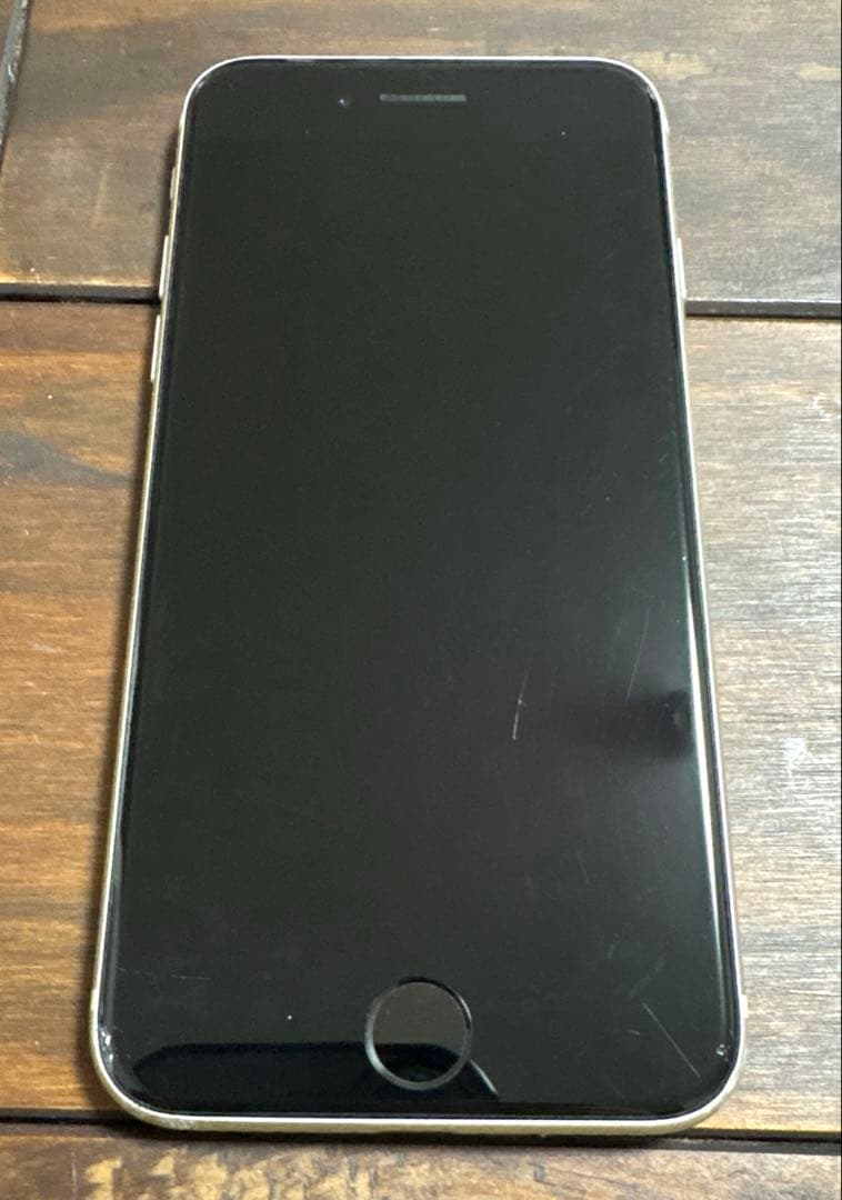 iPhoneSE 第3世代　本体