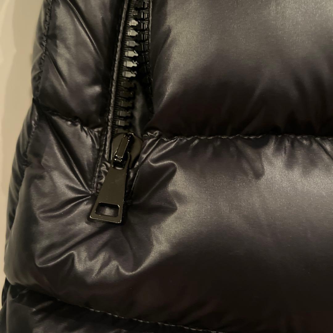 モンクレール ショート　ダウン