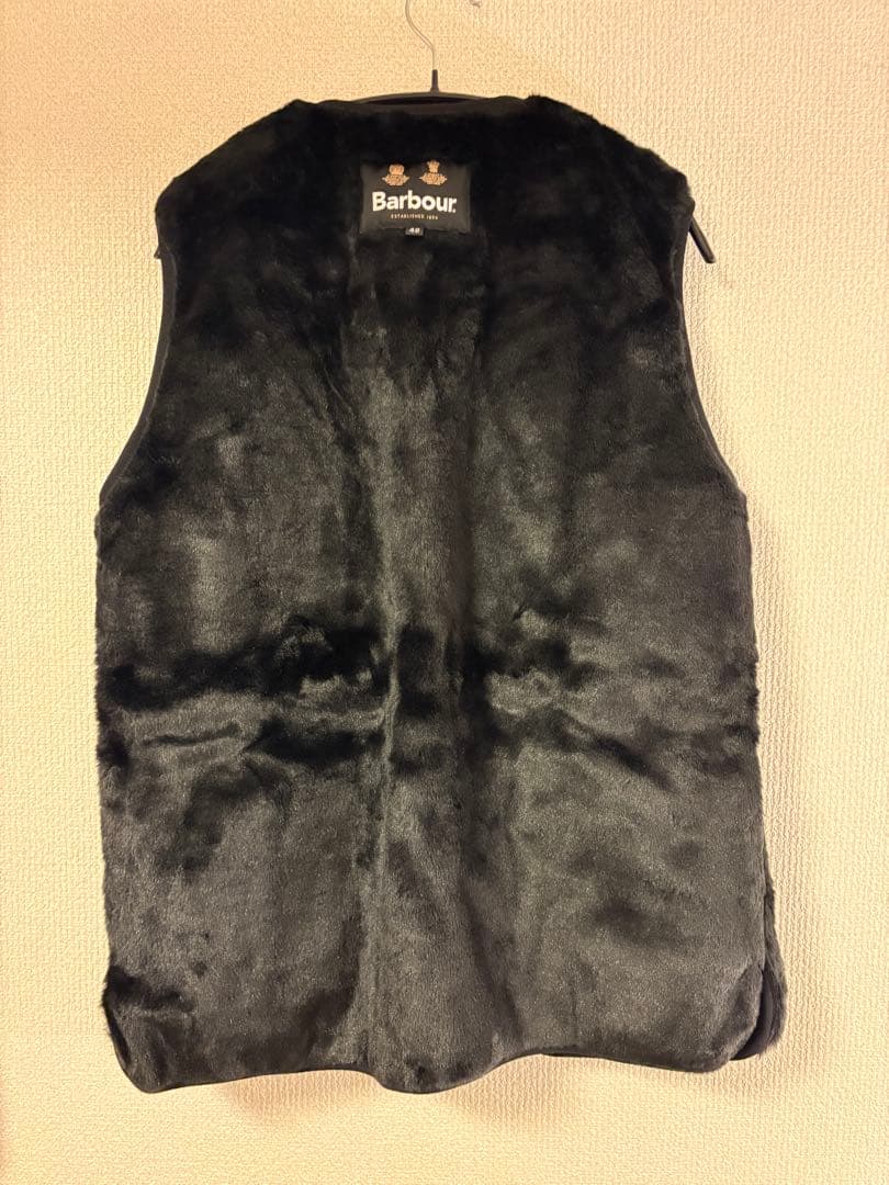 【新品】Barbour フロントジップ ファー ライナー ベスト BLACK40